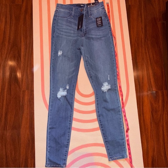 Fashion Nova Women's Distressed Blue Skinny Jeans - Picture 3 of 5